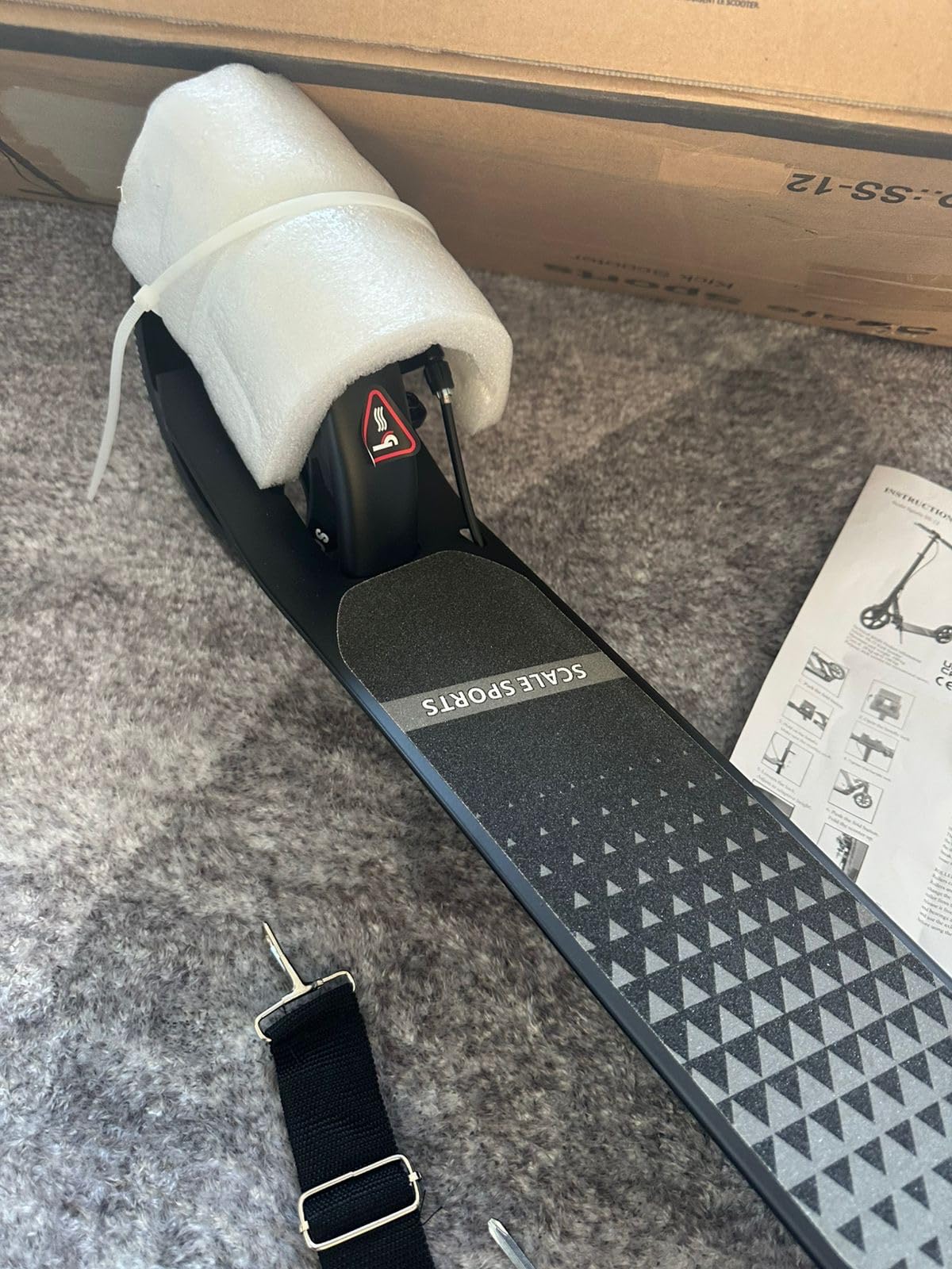 Review for Scale Sports - Folding Kick Scooter for Adults | White